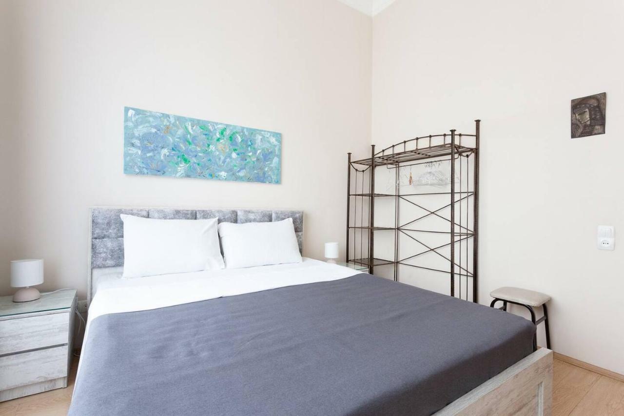 Wehost Apartment On A Colorful Street Tbilisi Luaran gambar