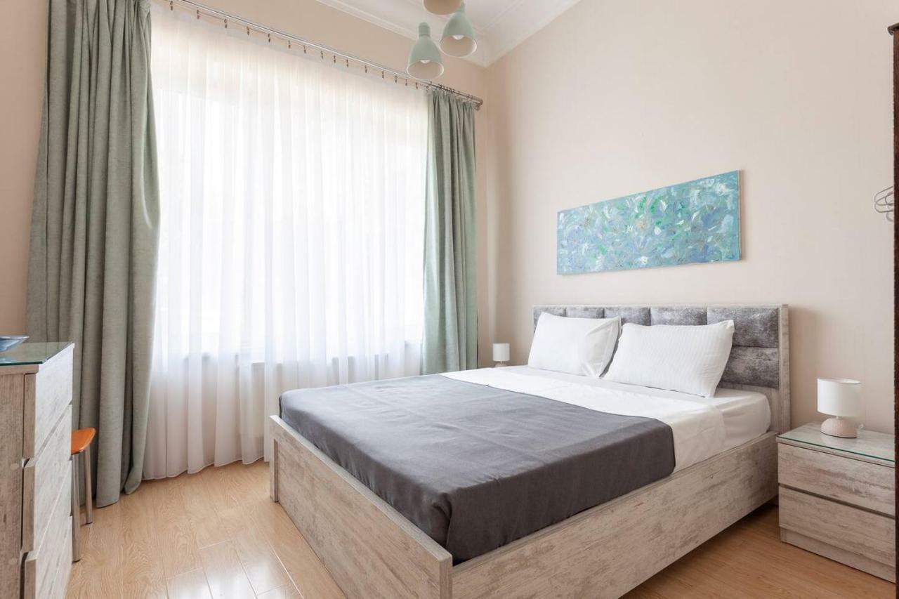 Wehost Apartment On A Colorful Street Tbilisi Luaran gambar