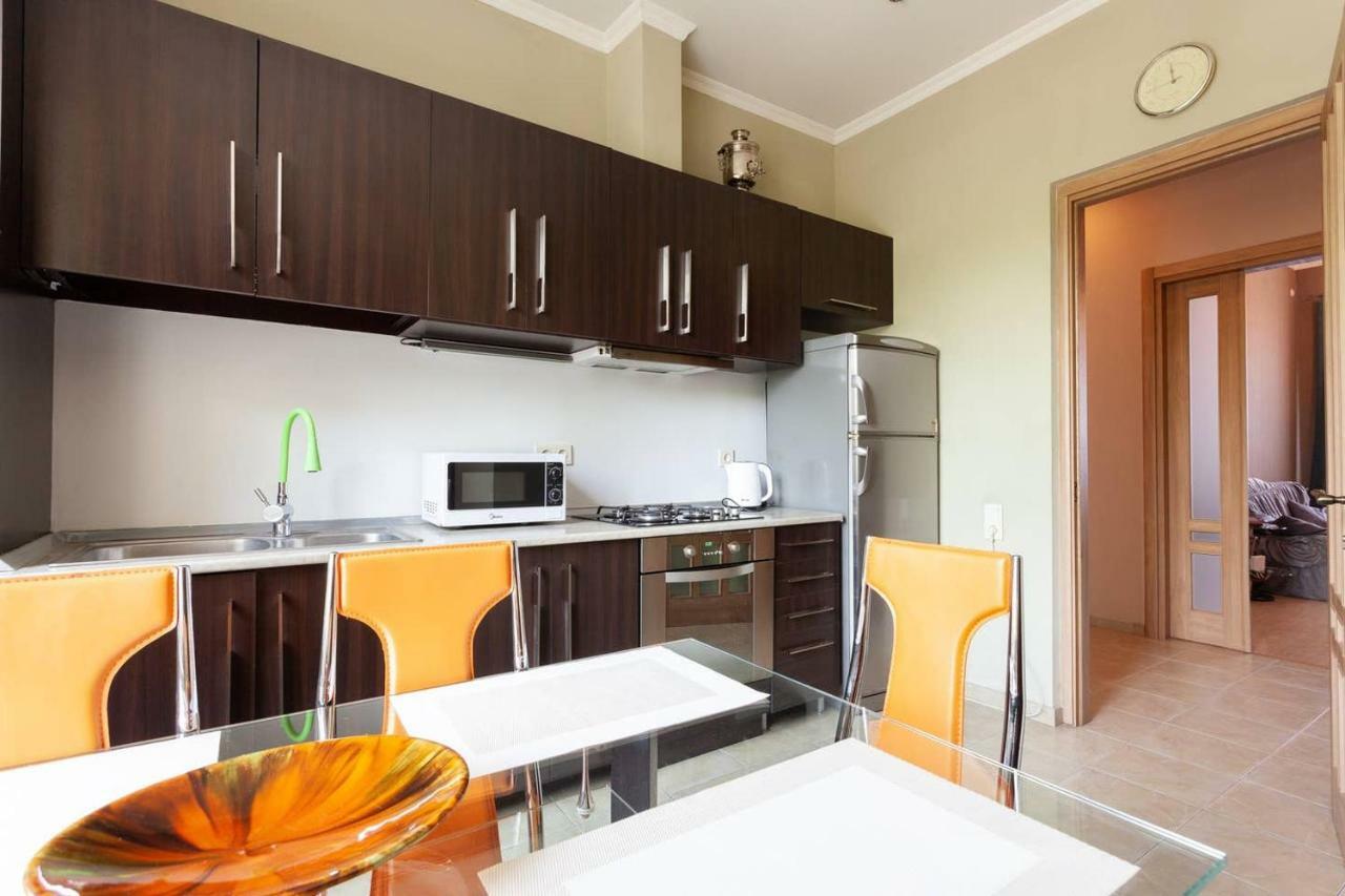 Wehost Apartment On A Colorful Street Tbilisi Luaran gambar