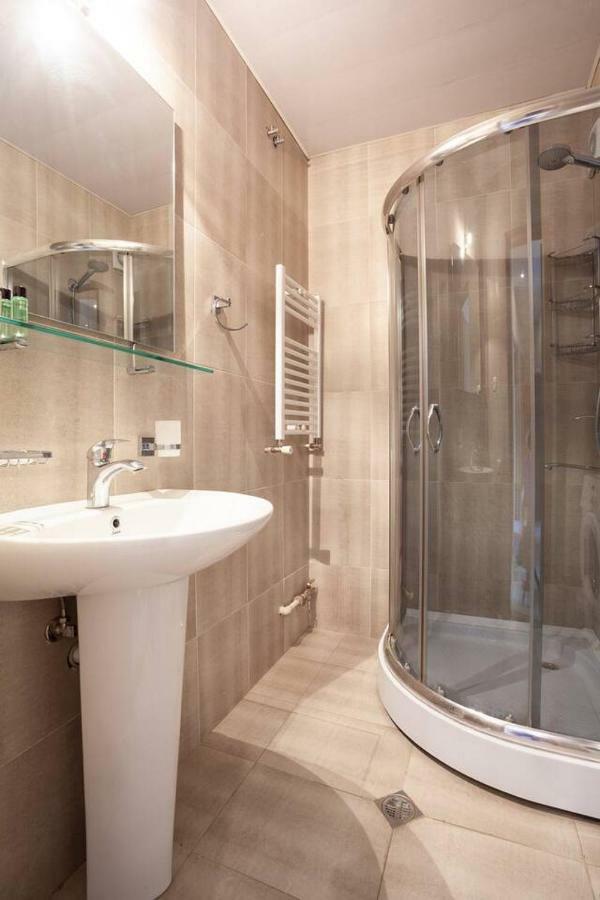 Wehost Apartment On A Colorful Street Tbilisi Luaran gambar